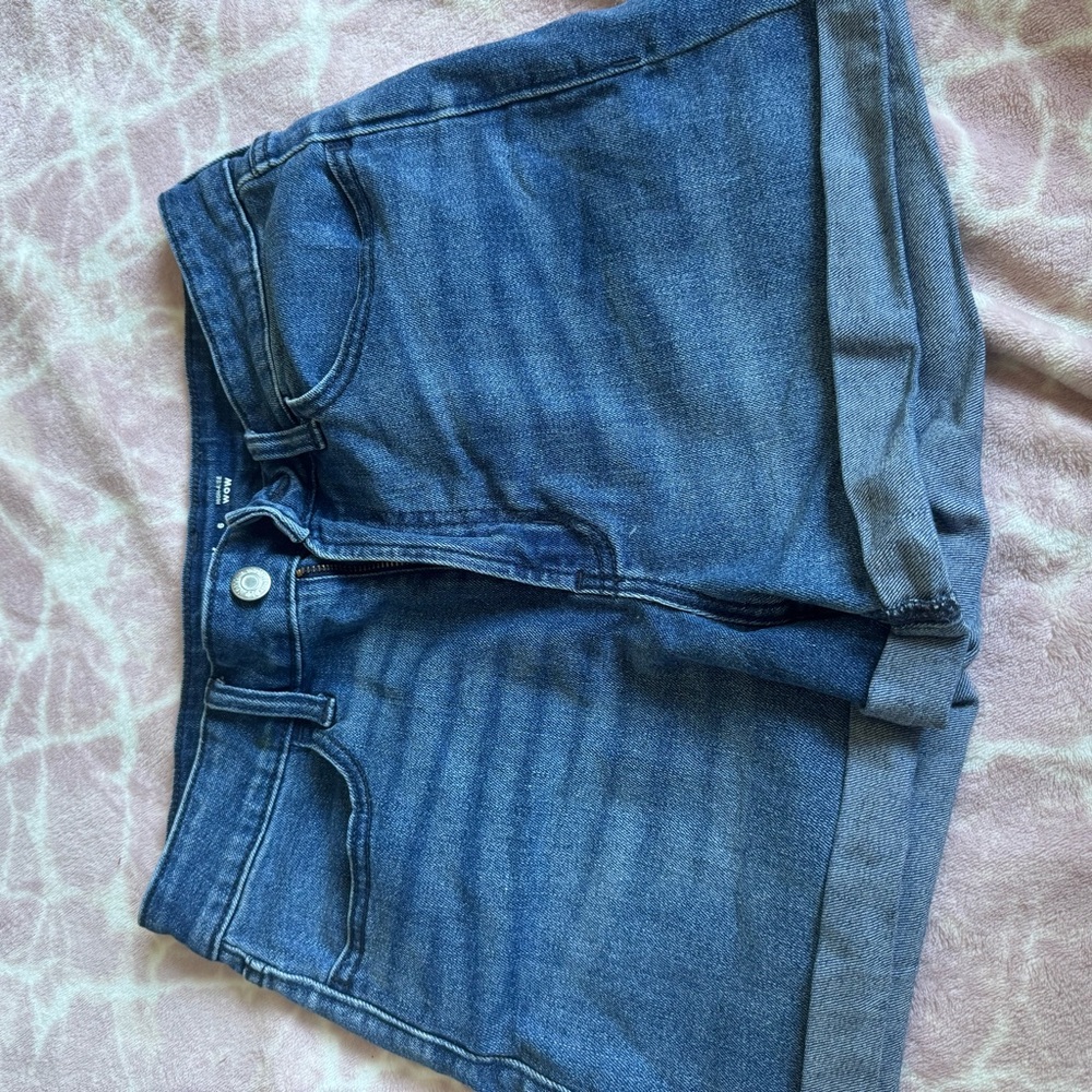 Old Navy Blue Jean Shorts Classic Denim Style